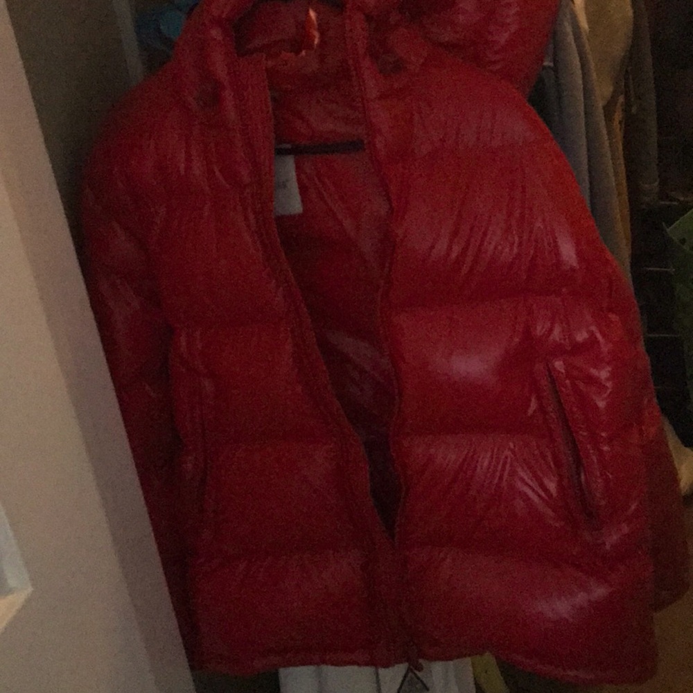 2020 red moncler maya!!!!!Size medium! Brand new!